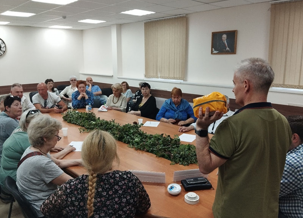 С жителями района Черемушки провели занятие по пожарной безопасности