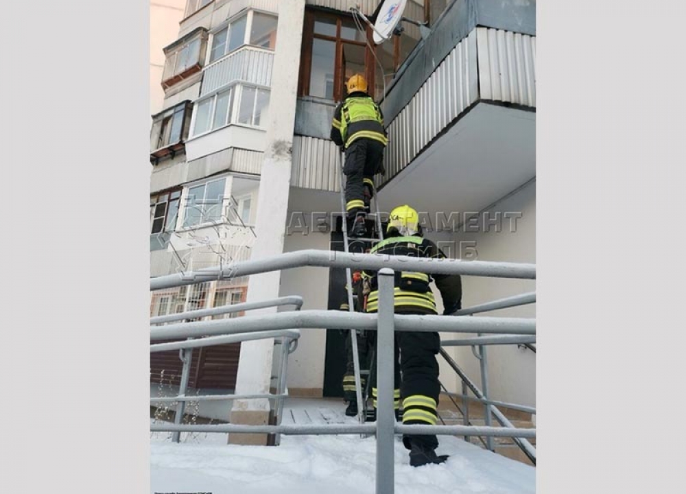 Оказали помощь пожилой женщине