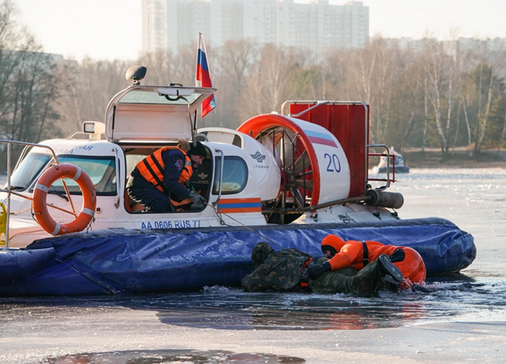 Более 20 судов на воздушной подушке будут патрулировать столичные водоемы...