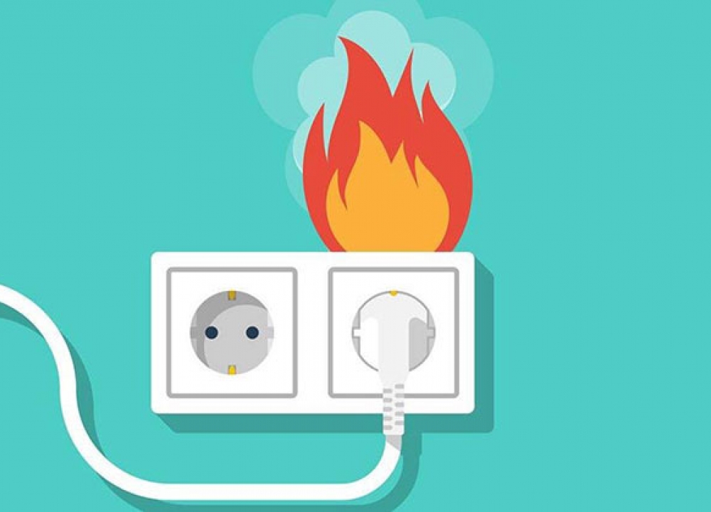 Будьте осторожны с электроприборами!