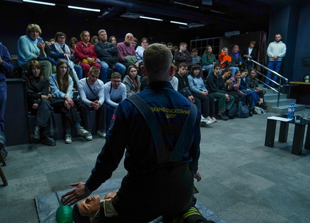 Обучили студентов правильно приходить на помощь