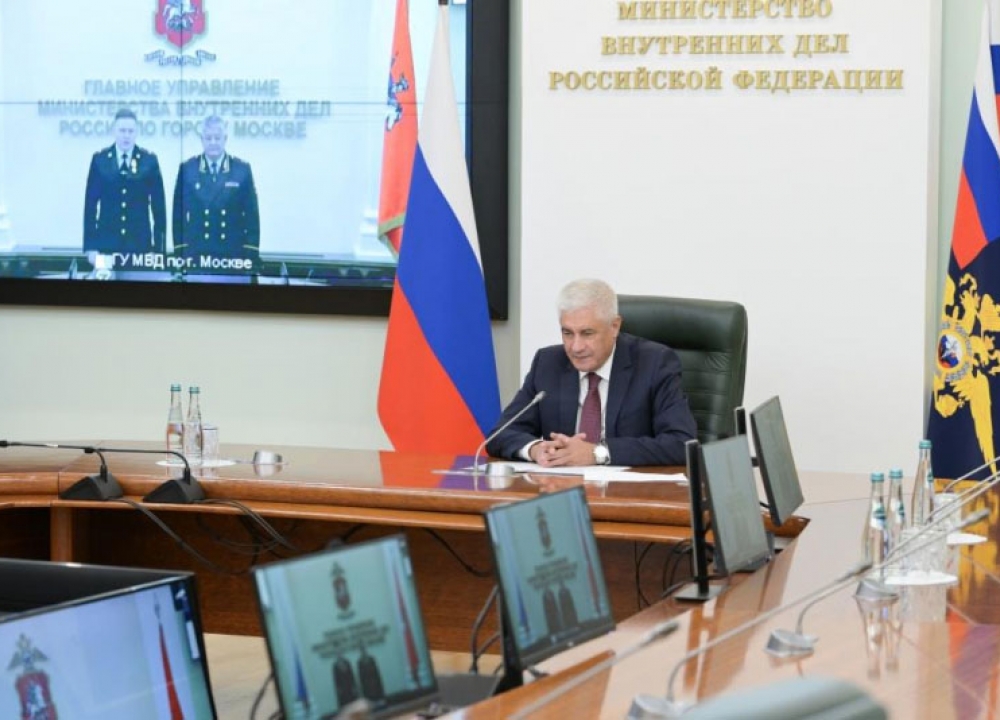 Владимир Колокольцев вручил награды полицейским, проявившим мужество и героизм при...