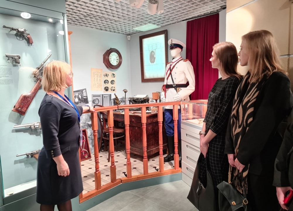 Молодые полицейские УВД по ЮЗАО, окончившие в 2025 году Московский...