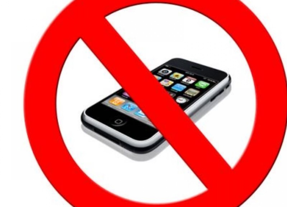 Мобильные телефоны в школах - разъяснения Роспотребнадзора