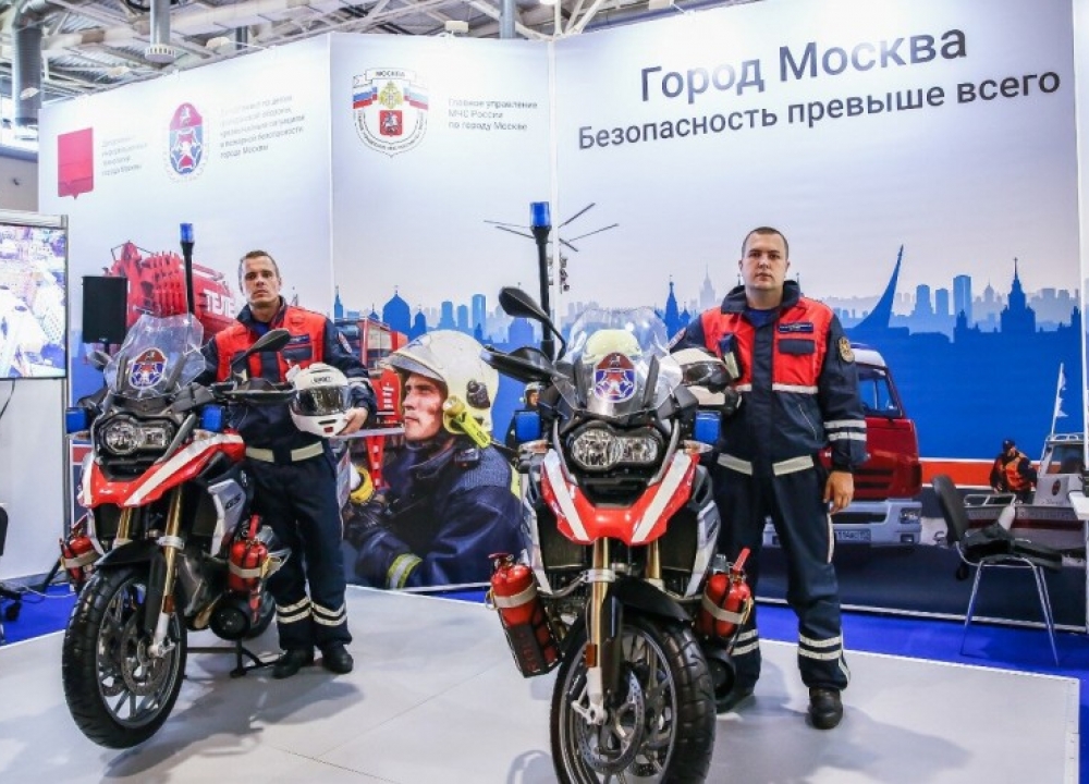 Пожарные и спасатели столицы в прошлом году получили новую специальную...